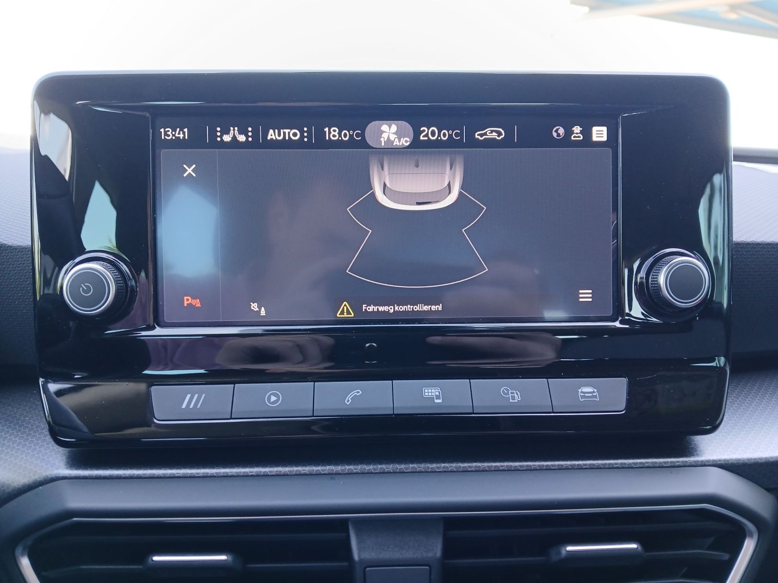 Fahrzeugabbildung SEAT Leon 1.0 TSI Style LED Climatronic GRA PDC SH LM