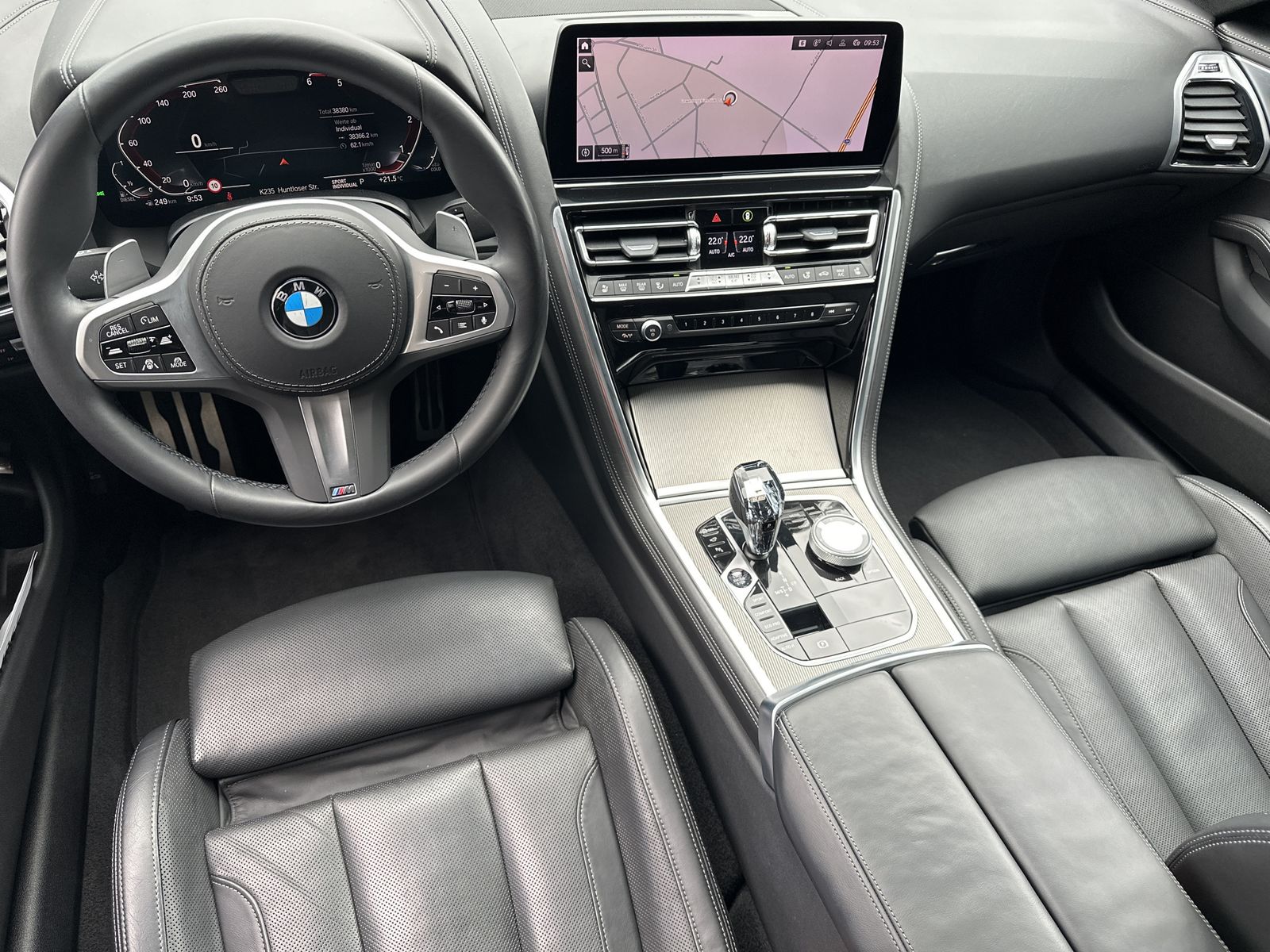 Fahrzeugabbildung BMW 840d Gran Coupé M-Sport NAV+LASER+360°+PANO+20ZO