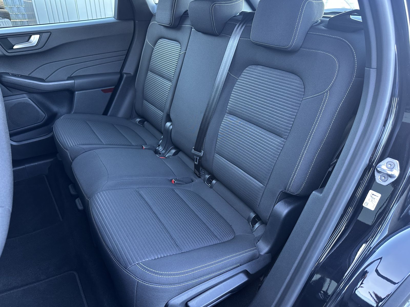 Fahrzeugabbildung Ford Kuga 2.5 Duratec PHEV Titanium NAV+LED+ACC+KAM