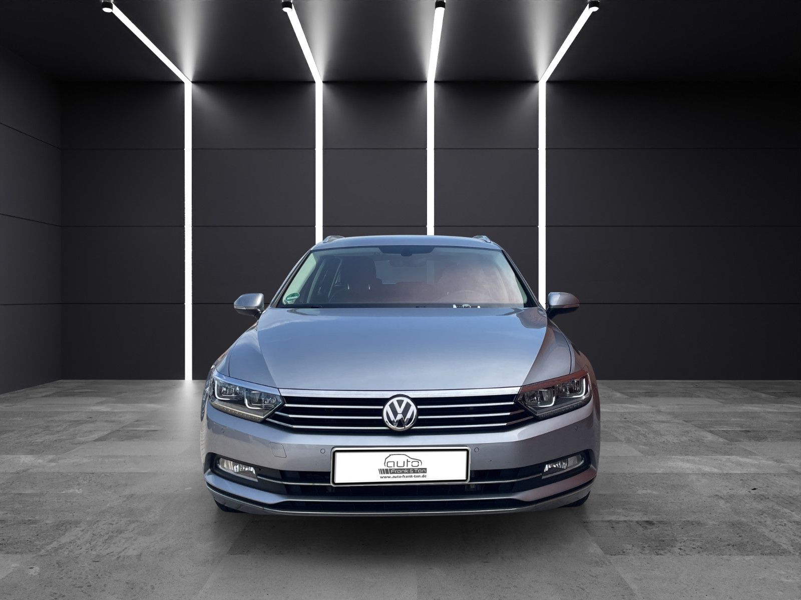 Fahrzeugabbildung Volkswagen Passat Variant Highline/1.Hand/Navi/Kamera/Shz