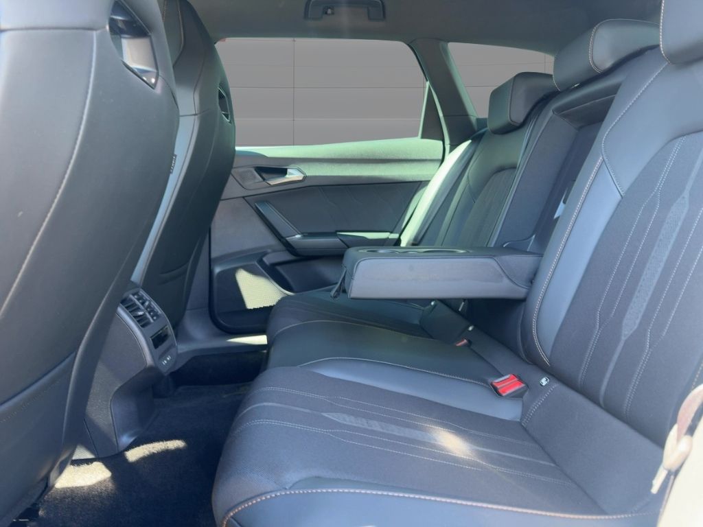Fahrzeugabbildung CUPRA Leon ST e-HYBRID WINTER NAVI ACC elektr. HECKKL.