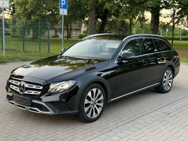 MERCEDES-BENZ E 220 d 4MATIC T All-Terrain Autom. All-Terrain