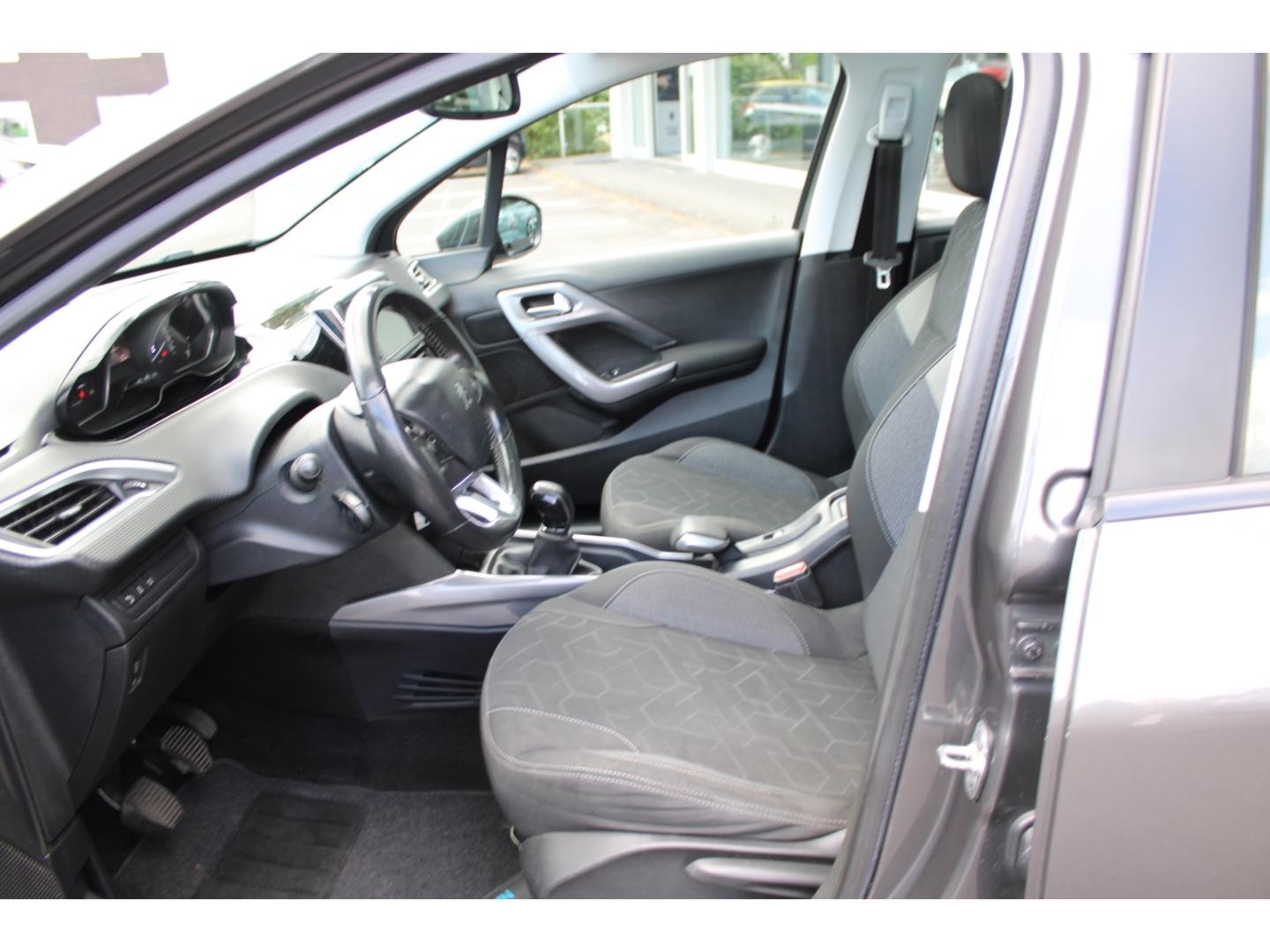 Peugeot 2008 Active BlueHDI 100 *1.Hand + scheckheftgepf