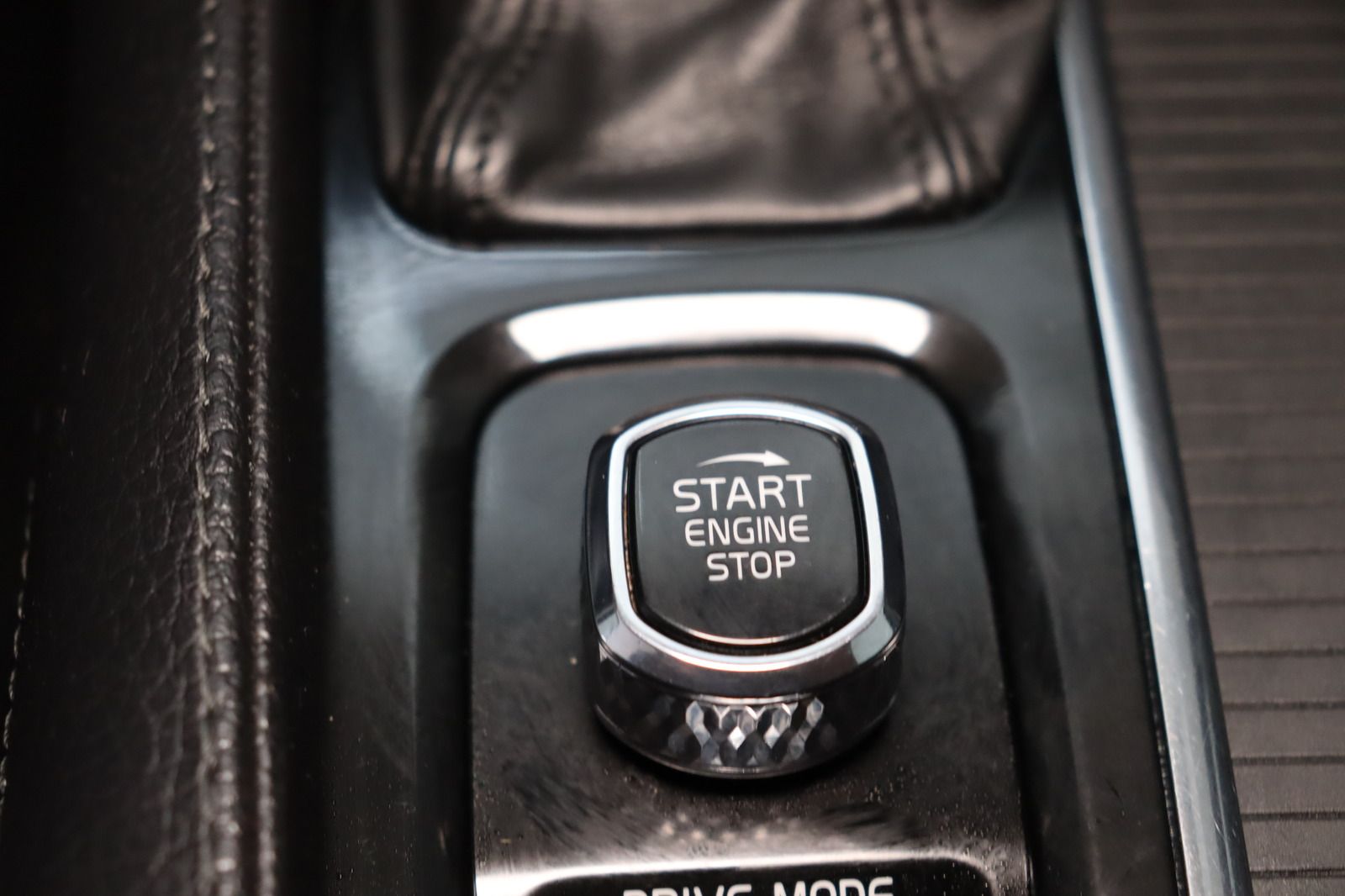 Fahrzeugabbildung Volvo V90 Kombi * HUD * Keyless * Limited Edition Mome