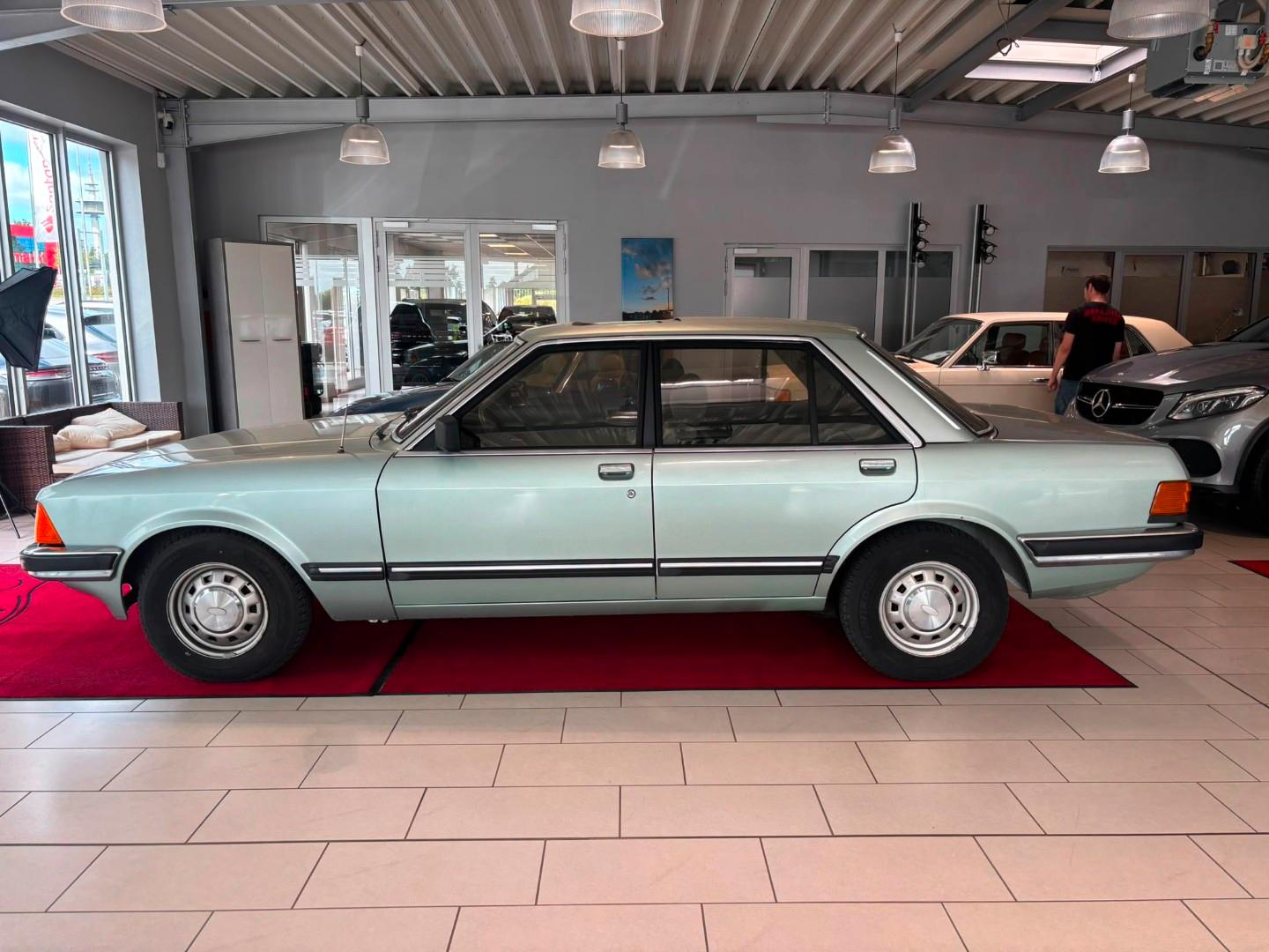 Ford GRANADA GL-GHIA *SERVO/SCHIEBEDACH*