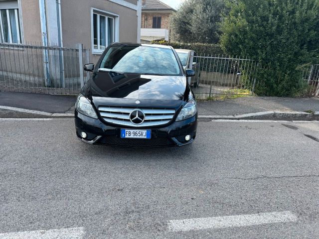 Mercedes-Benz Mercedes-benz B 180 B 180 Premium