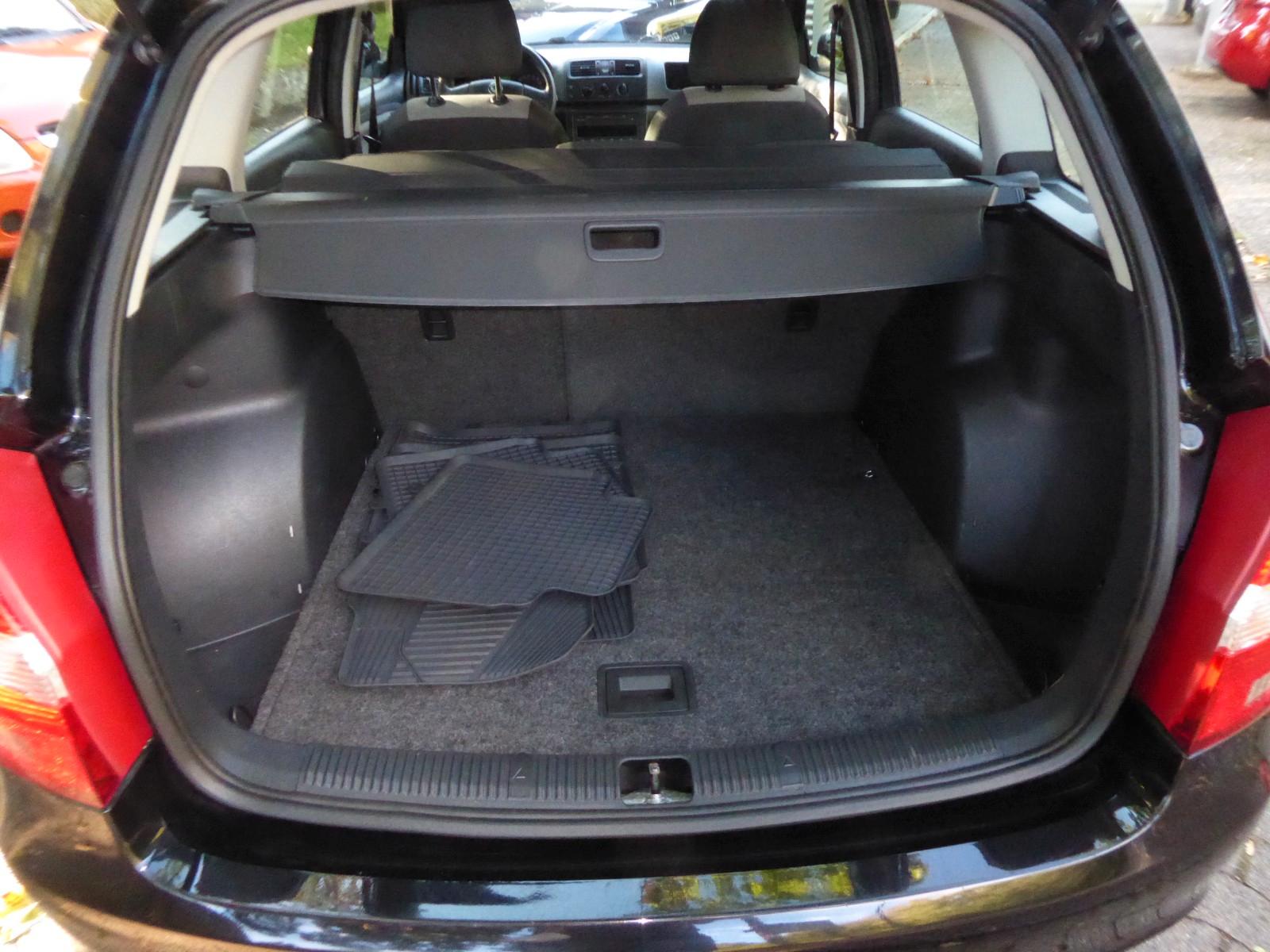 Skoda Fabia 2011 — photo 18