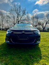 Citroën C4 Lim. Selection - Citroën C4 mit Diesel-Antrieb: Limousine