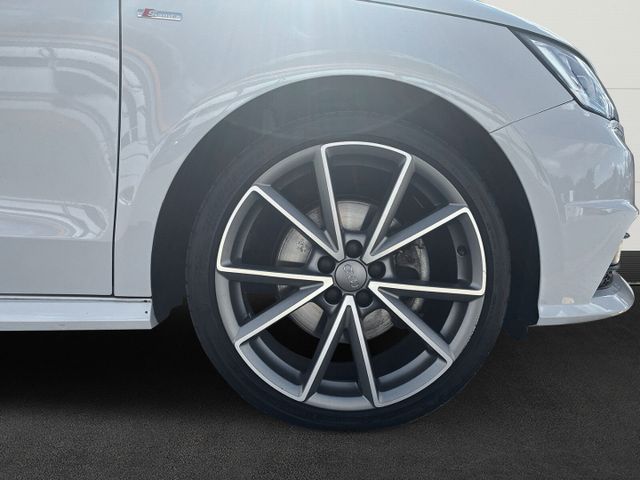 Audi A1 Sportback NaviKlimaPDCBTACCSHZACCSchec