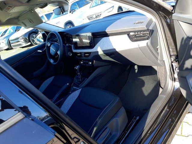 Fahrzeugabbildung Skoda Kamiq Selection 1.5TSI DSG Matrix LED AHK ACC