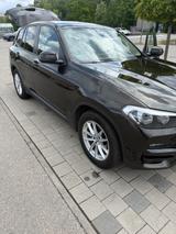 BMW X3 xDrive20d ADVANTAGE AT ADVANTAGE - BMW X3 Gebrauchtwagen in München