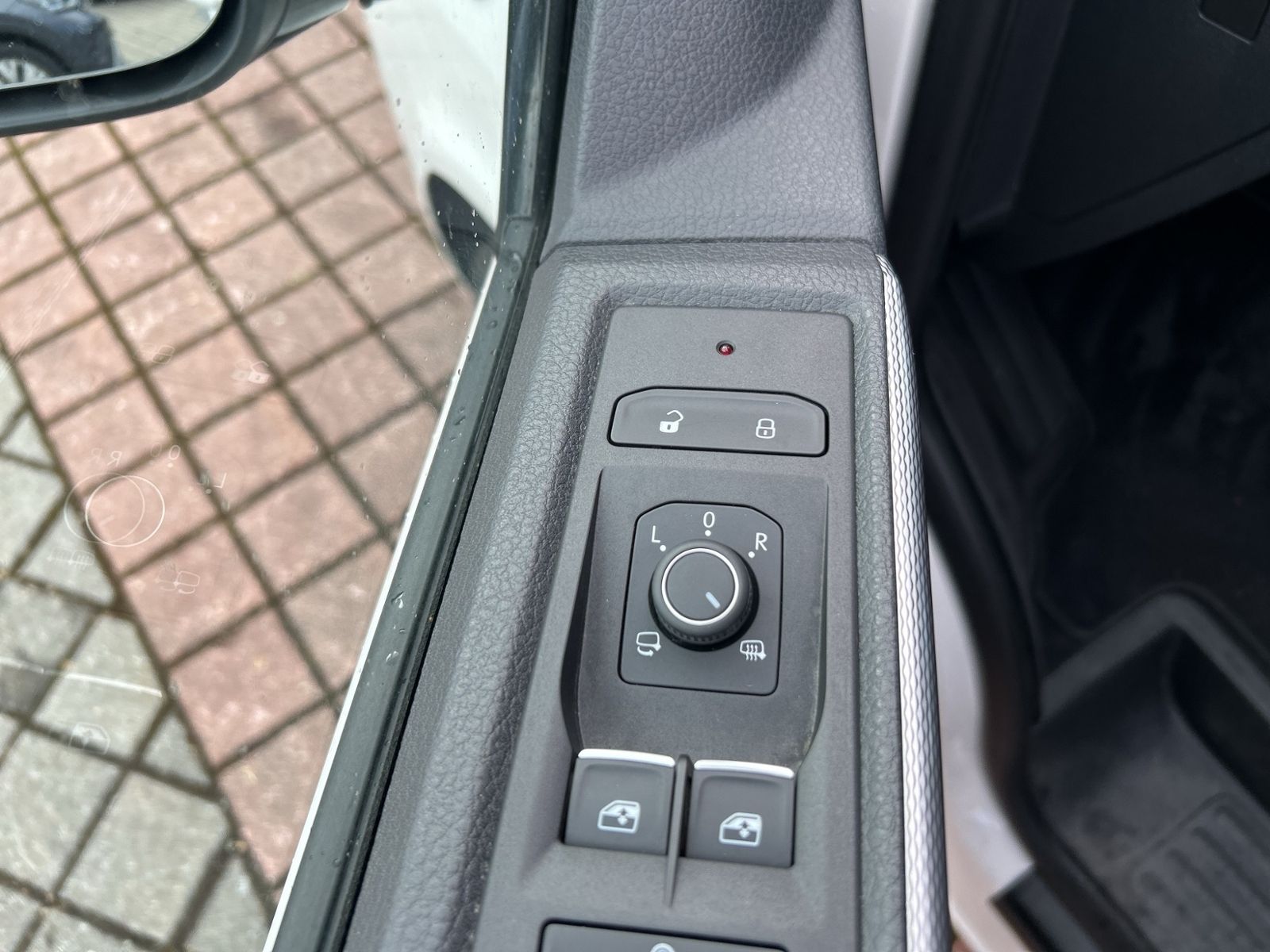 T6.1 Multivan Highline 2.0 TDI 4Motion, Navi, Zu
