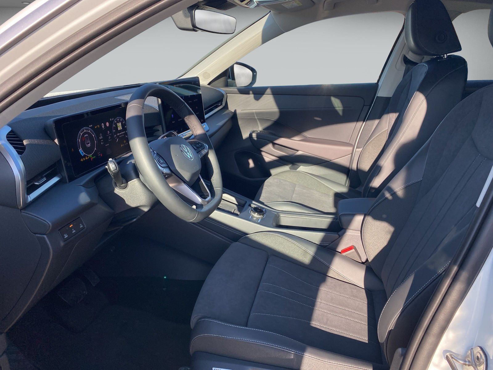 Volkswagen T-Roc - Bild 11