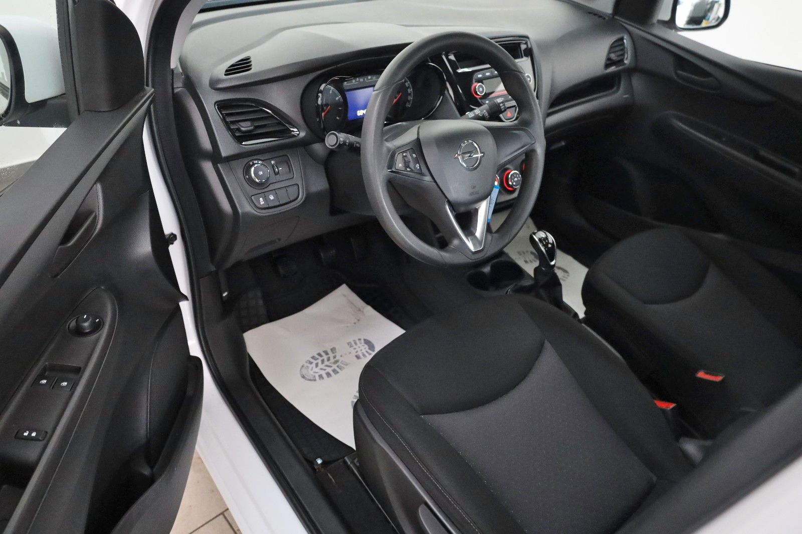 Fahrzeugabbildung Opel Karl Edition Klima,8-fach bereift