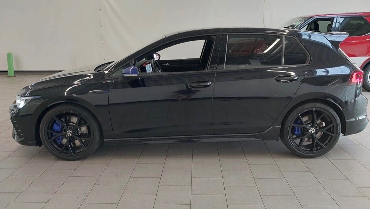 Volkswagen Golf VIII Lim. R 20 Years 4Motion 333 PS foto 2