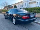Mercedes-Benz E 220 CDI CLASSIC Classic - gebrauchte Mercedes-Benz E 220 aus dem Jahr 2001