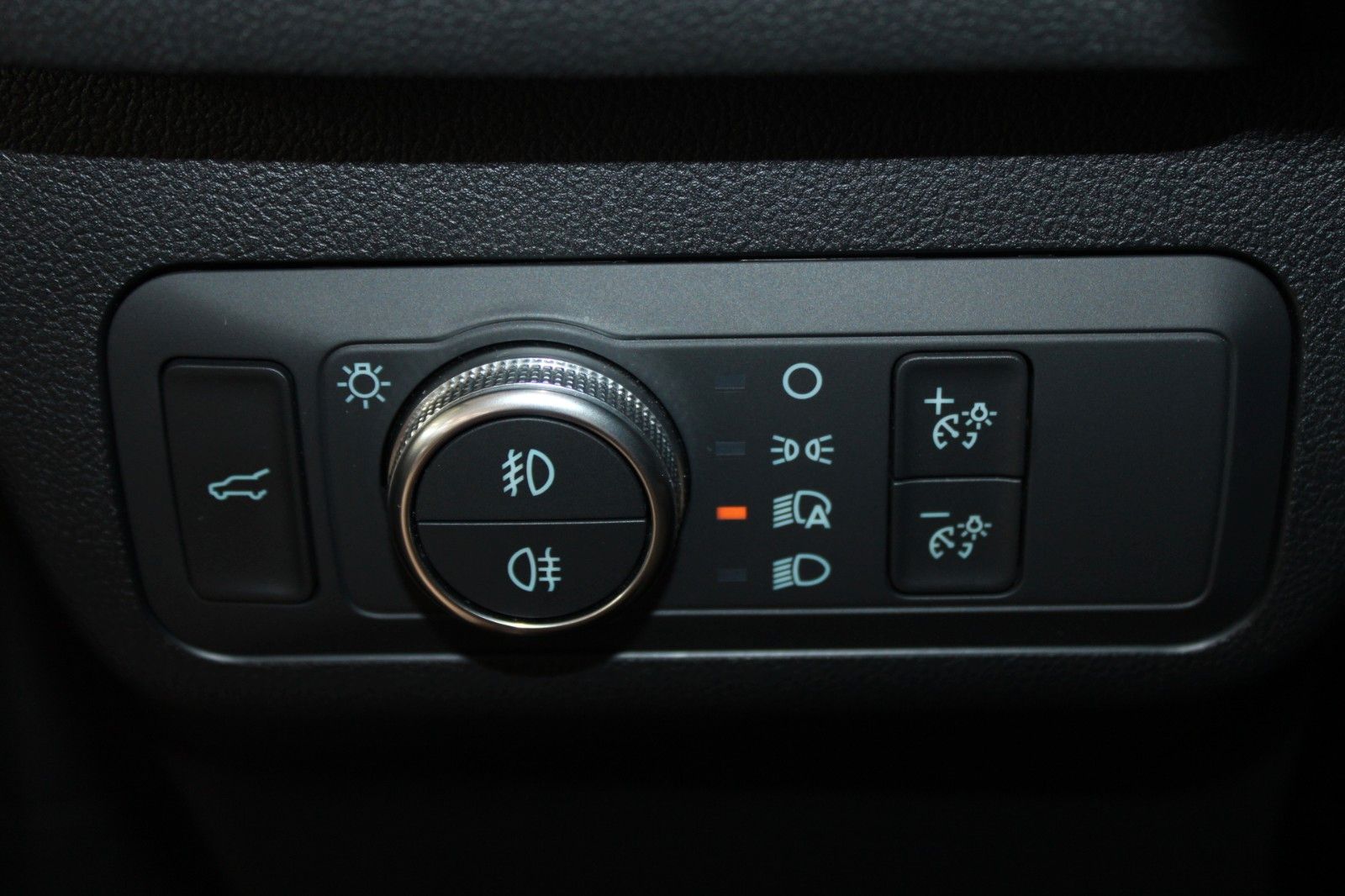 Fahrzeugabbildung Ford Kuga Titanium X LED AHK B&O ACC HUD CAM WinterP.