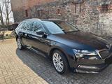 Skoda Superb 2.0 TDI SCR DSG STYLE Combi STYLE