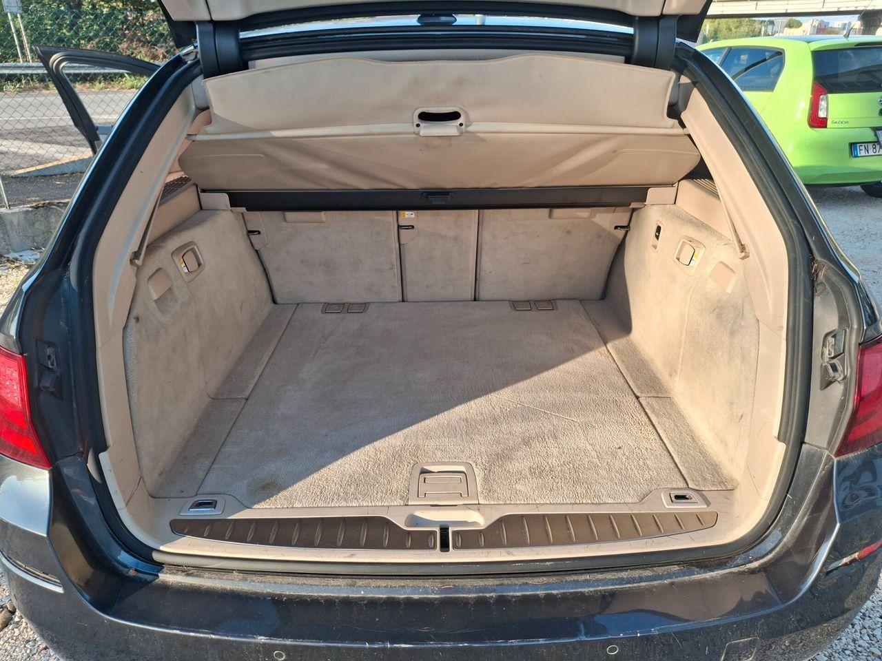 BMW 525 2011 — photo 13