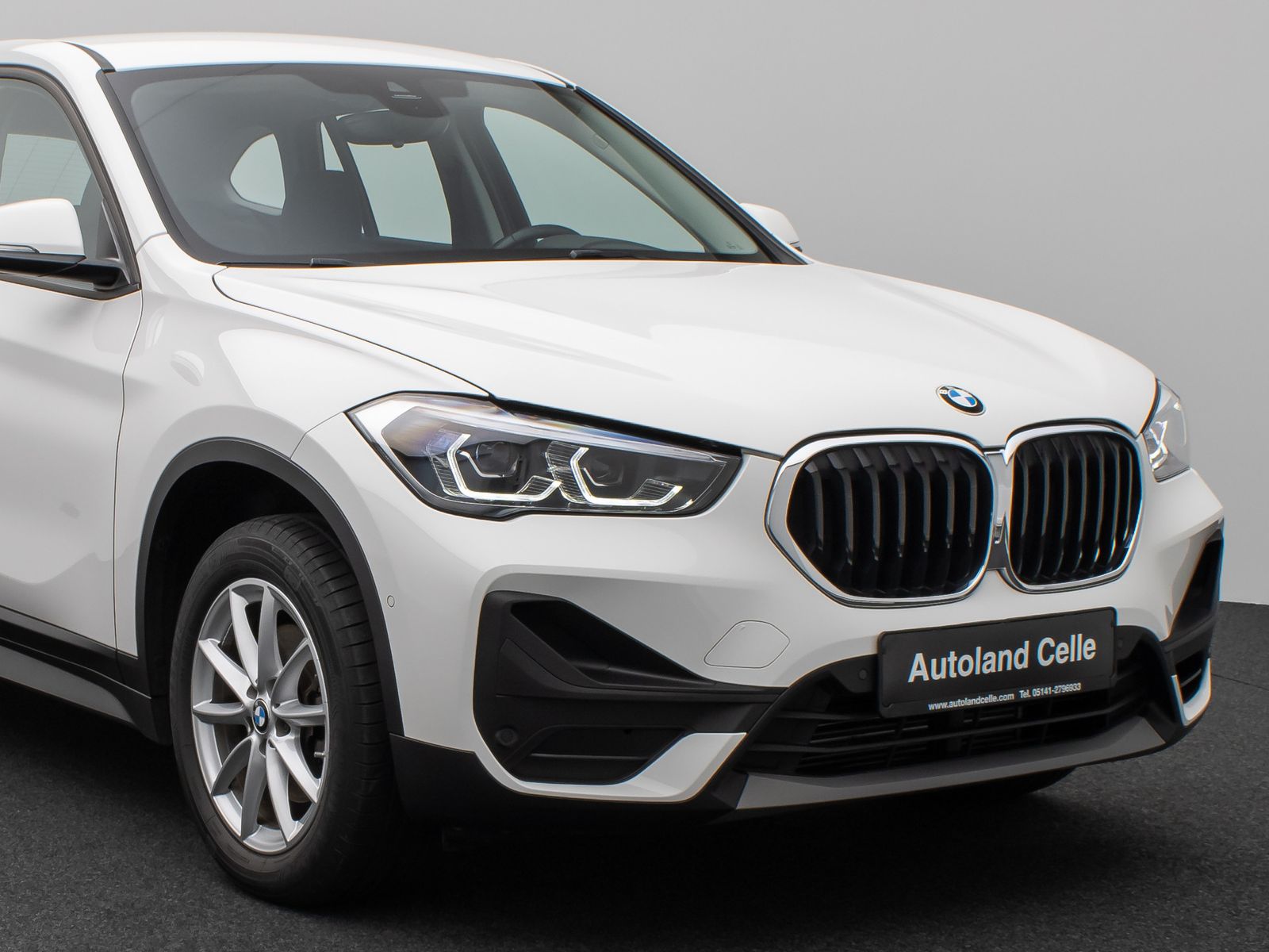 Fahrzeugabbildung BMW X1 sD18i Kamera DAB Alarm LED Navi Sport Geschwi