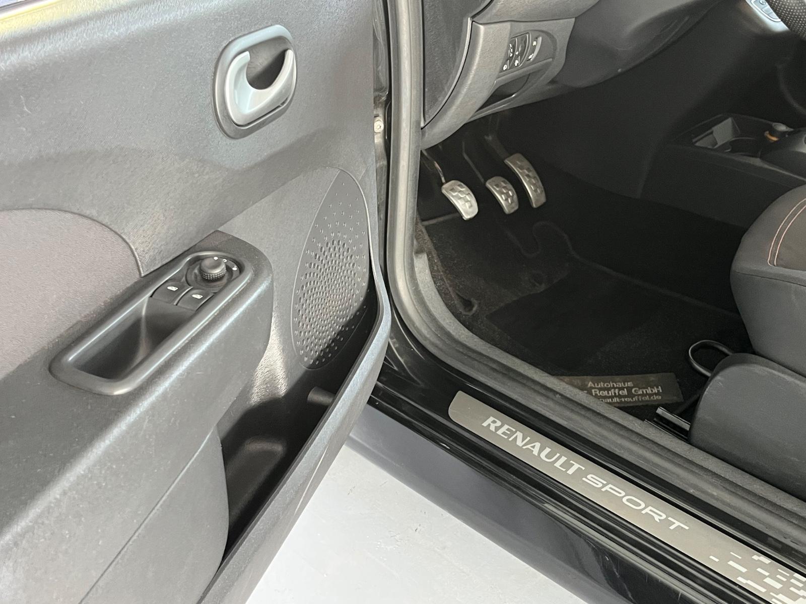 Renault TWINGO SPORT 1,6 133PS 1.HAND PANORA. KLIMAAUTO!