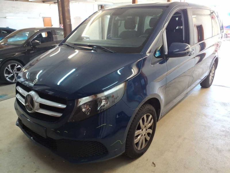 Image of Mercedes-Benz V 220