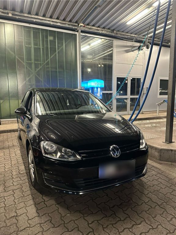 Image of Volkswagen Golf