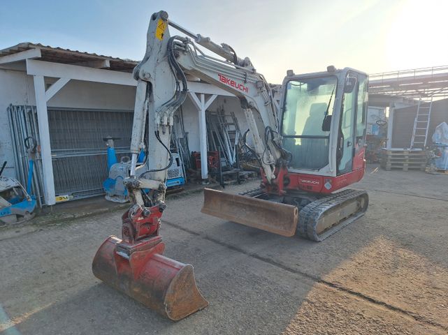 Takeuchi TB 235-2 + OMP OM 201 PS