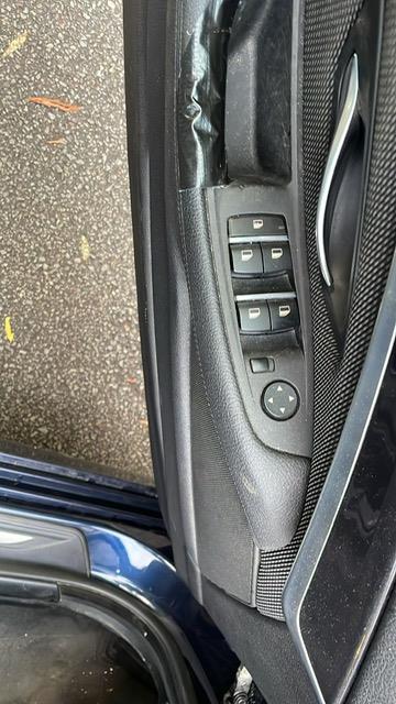 BMW 520 2011 — photo 18