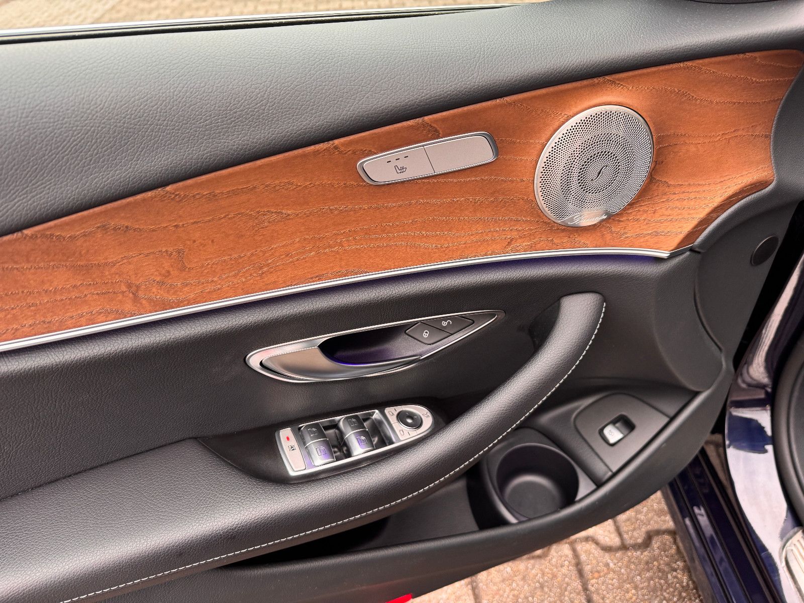 Mercedes-Benz E 220d 9G HUD/GLASDACH/360°/DISTRONIC/BURMESTER foto 20
