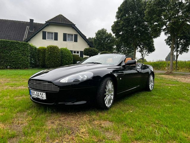 Aston Martin DB9