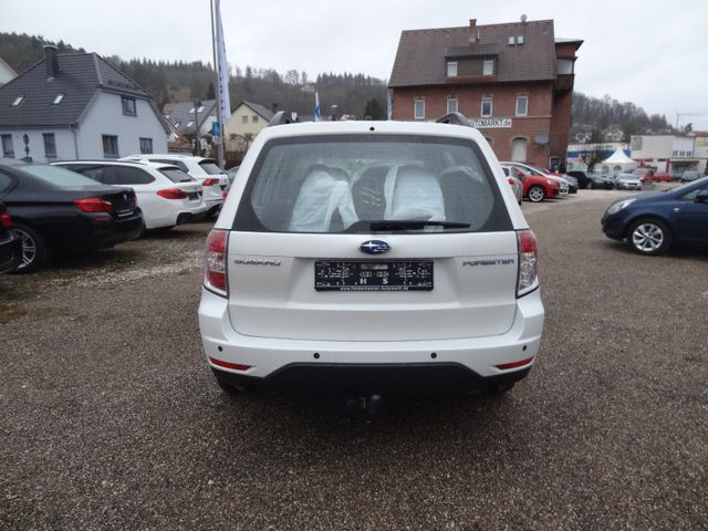 Fahrzeugabbildung Subaru Forester Comfort/4x4/Pano/AHK/Xenon/PDC/2.Hd/