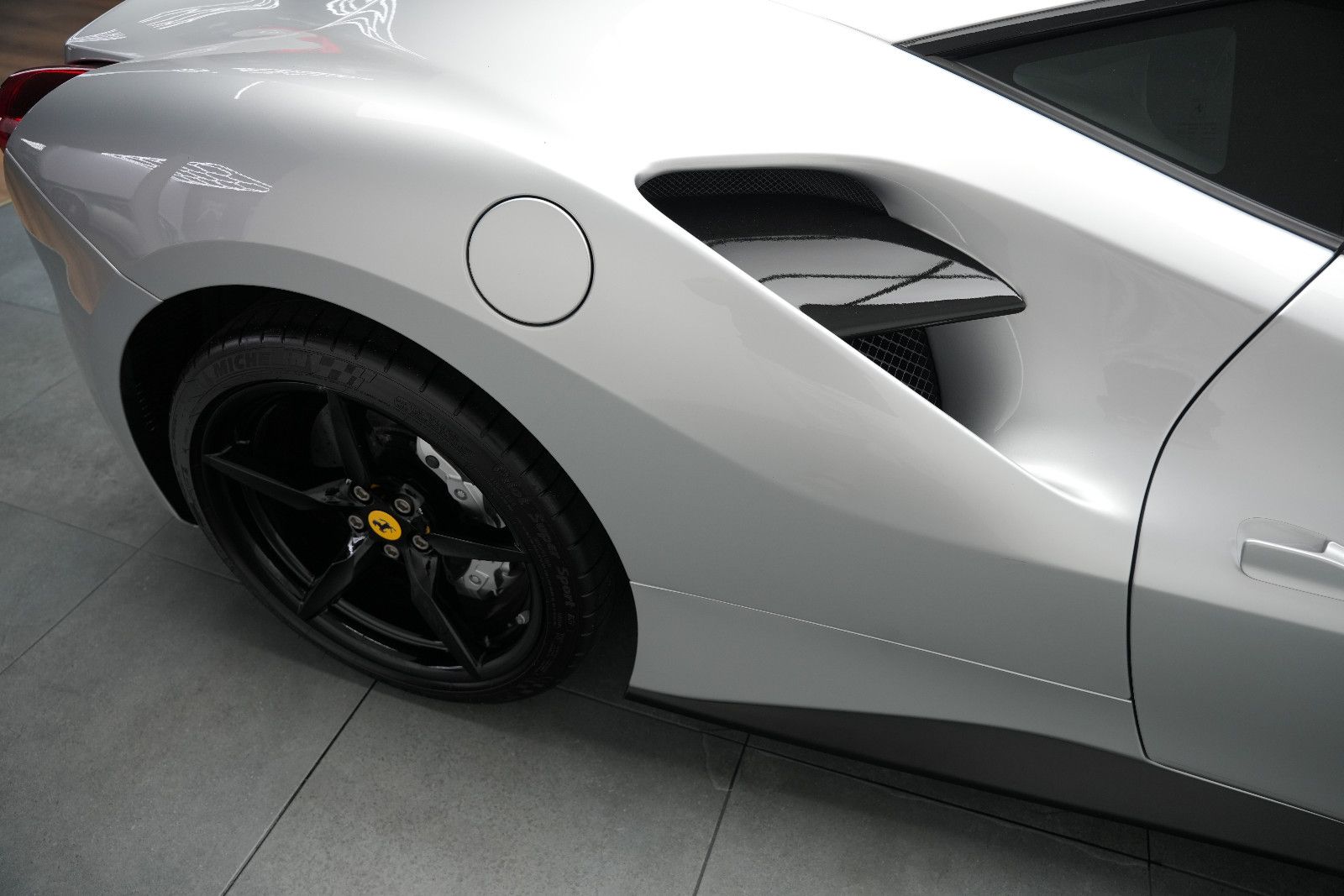 Fahrzeugabbildung Ferrari 488 GTB GTB Coupé DCT/SCUDERIA/KAMERA/