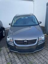 Volkswagen VW Touran EZ 2009 - VW Touran Gebrauchtwagen in Augsburg