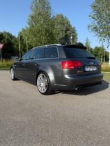 Audi RS4 4.2 quattro Avant - Daytonagrau - Audi RS4 in München