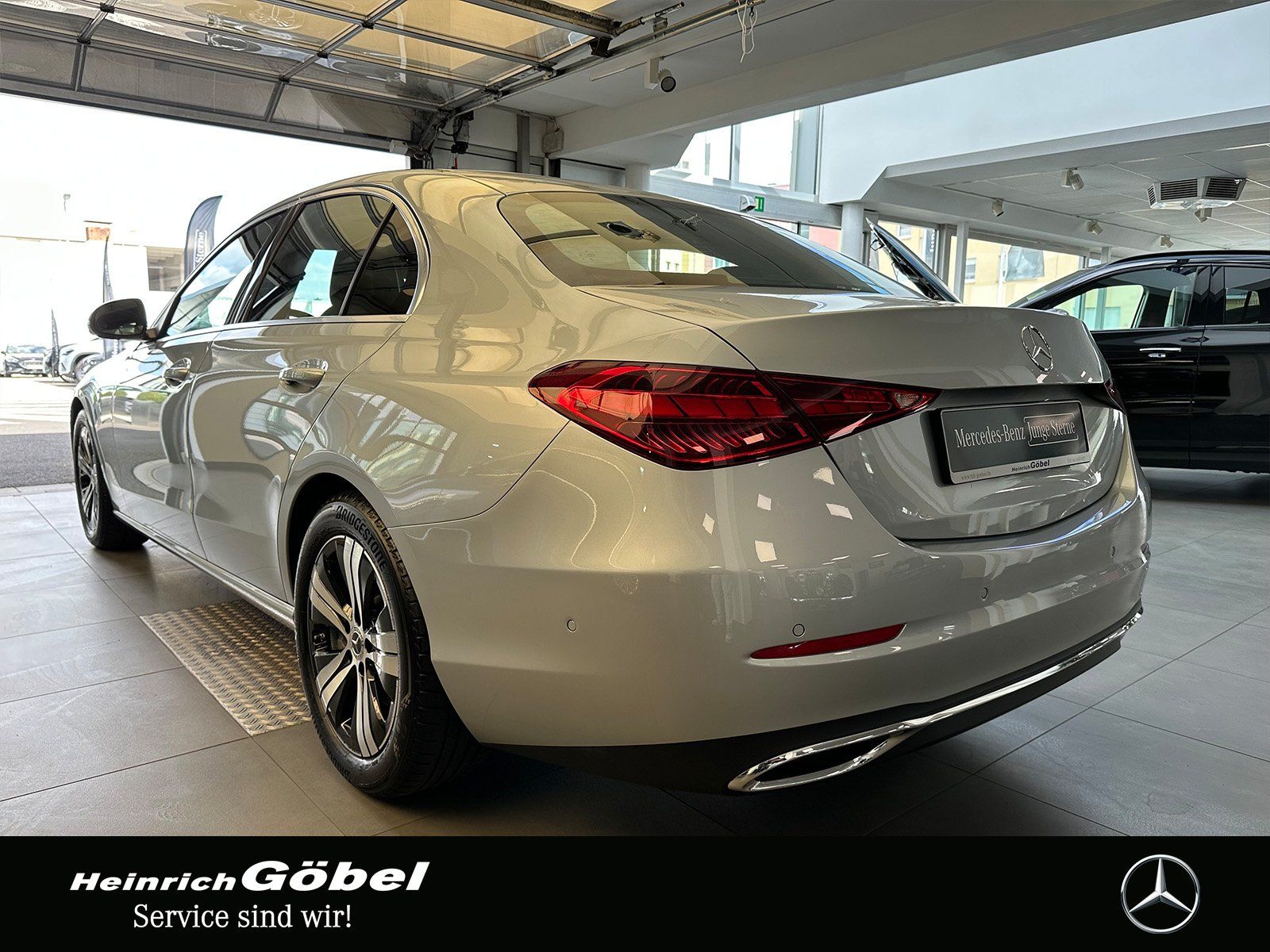Fahrzeugabbildung Mercedes-Benz C 200 AVANTGARDE+SHD+360°KAM+LED+NAVI+CARPLAY