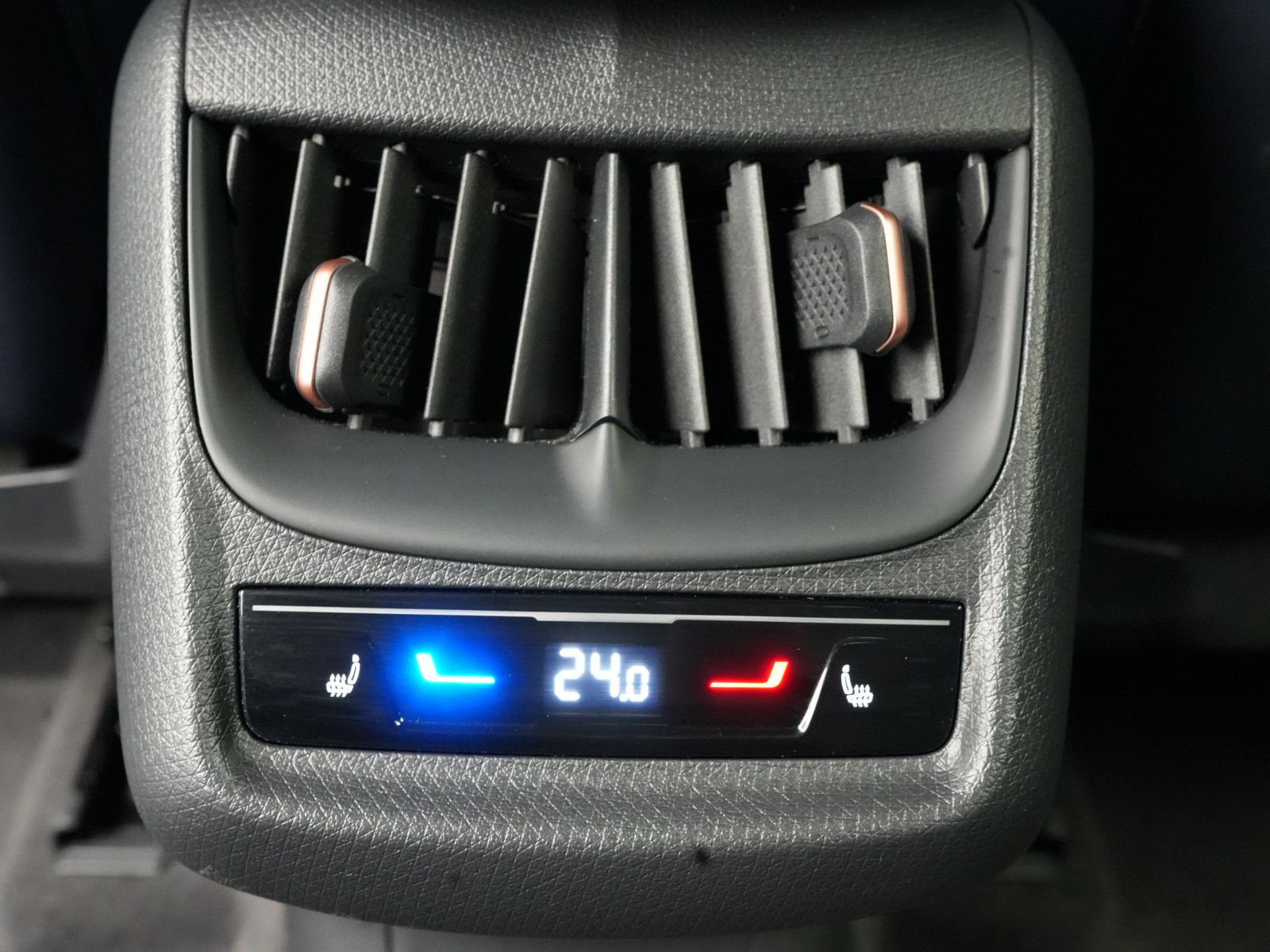 Cupra Tavascan - Bild 15