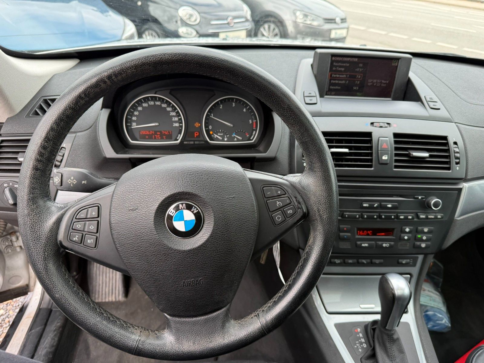 Fahrzeugabbildung BMW X3 xDrive20d