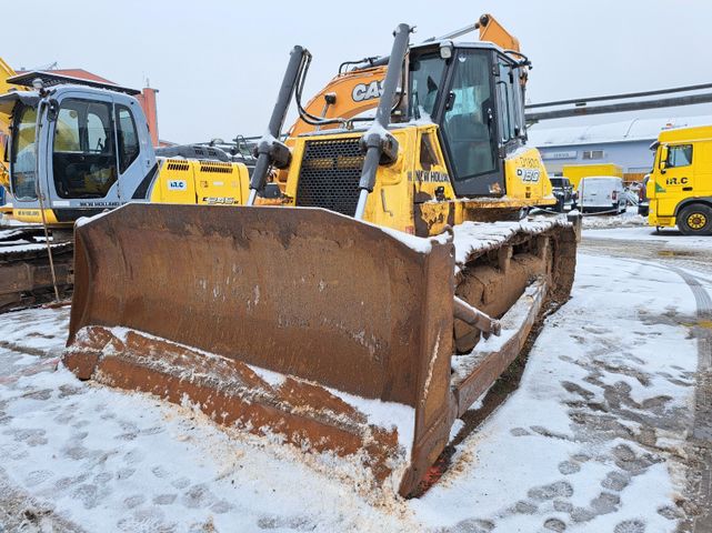 New Holland D 180