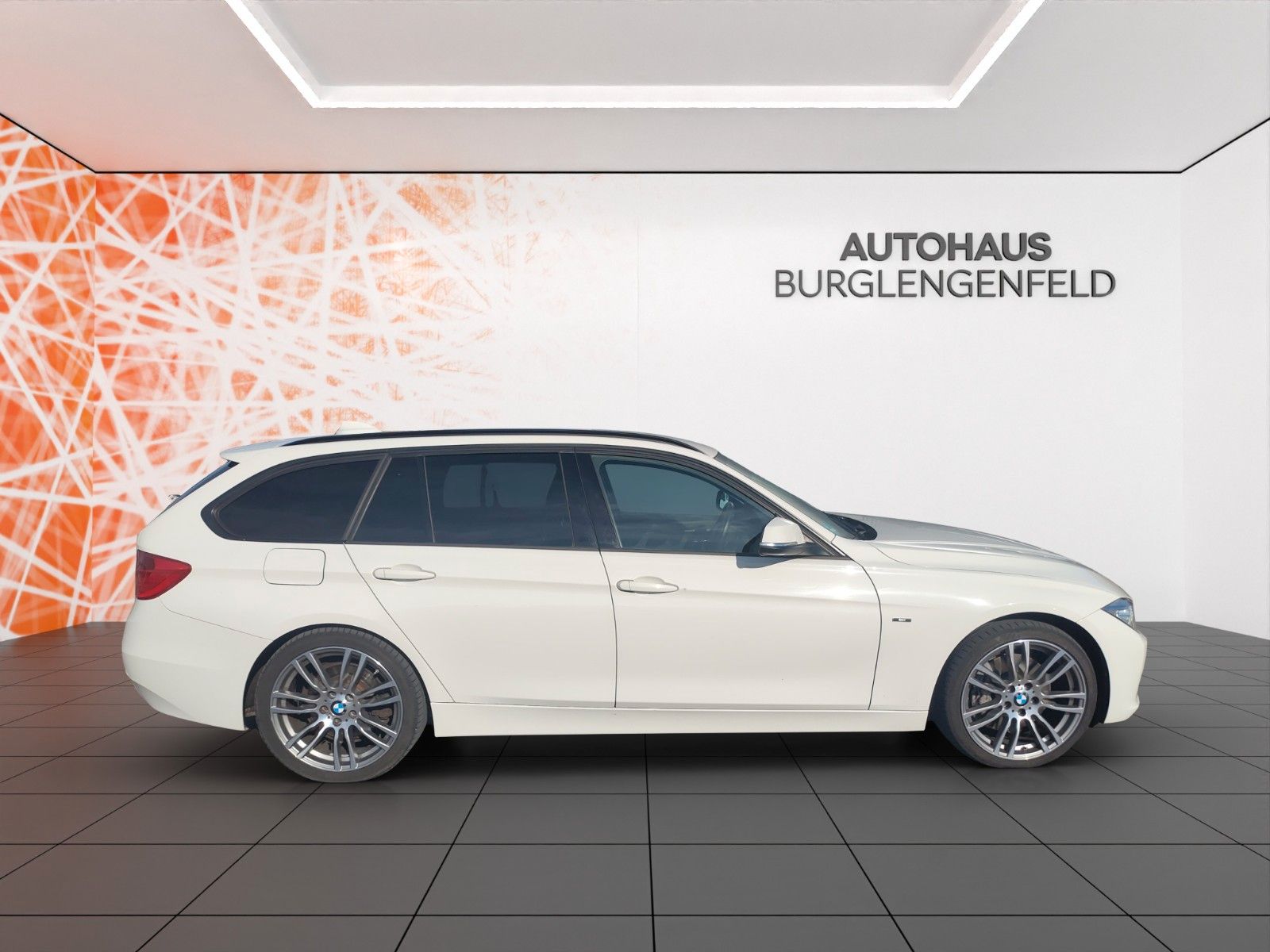 Fahrzeugabbildung BMW 335 Baureihe 3 Touring 335d xDrive