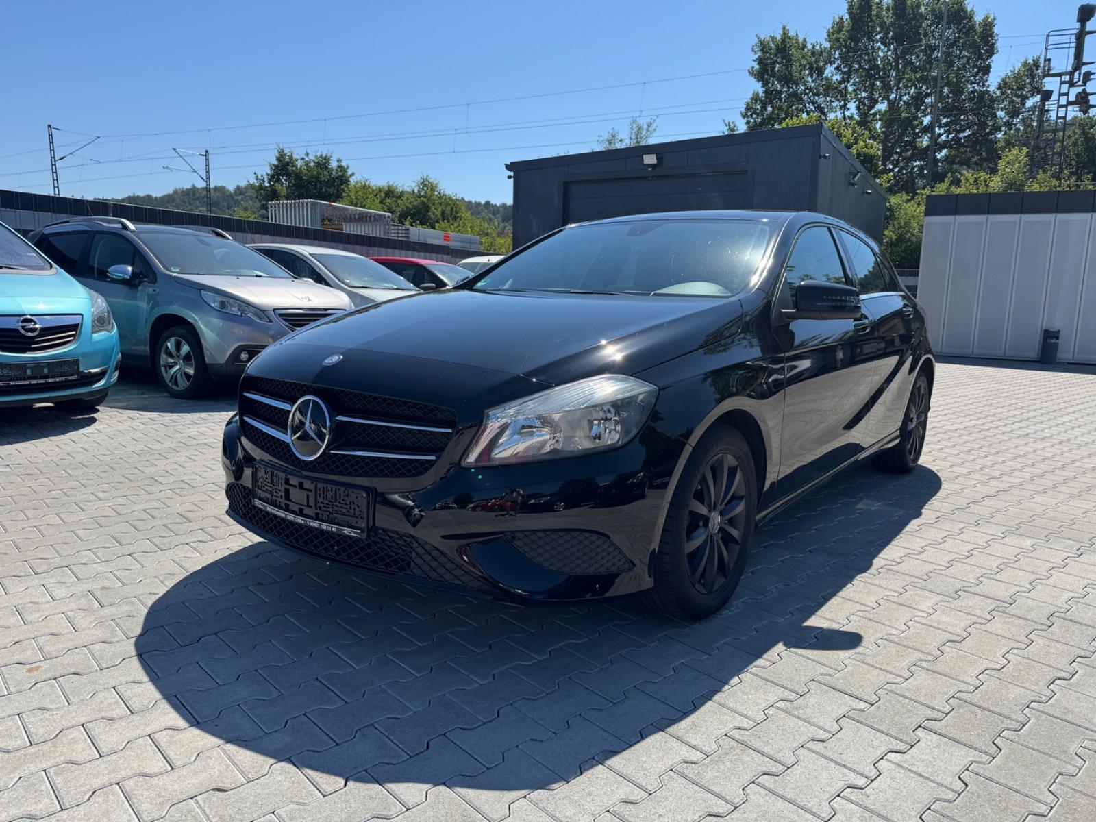 Mercedes-Benz A 180 A A 180 BlueEfficiency 90 kW / Kamera