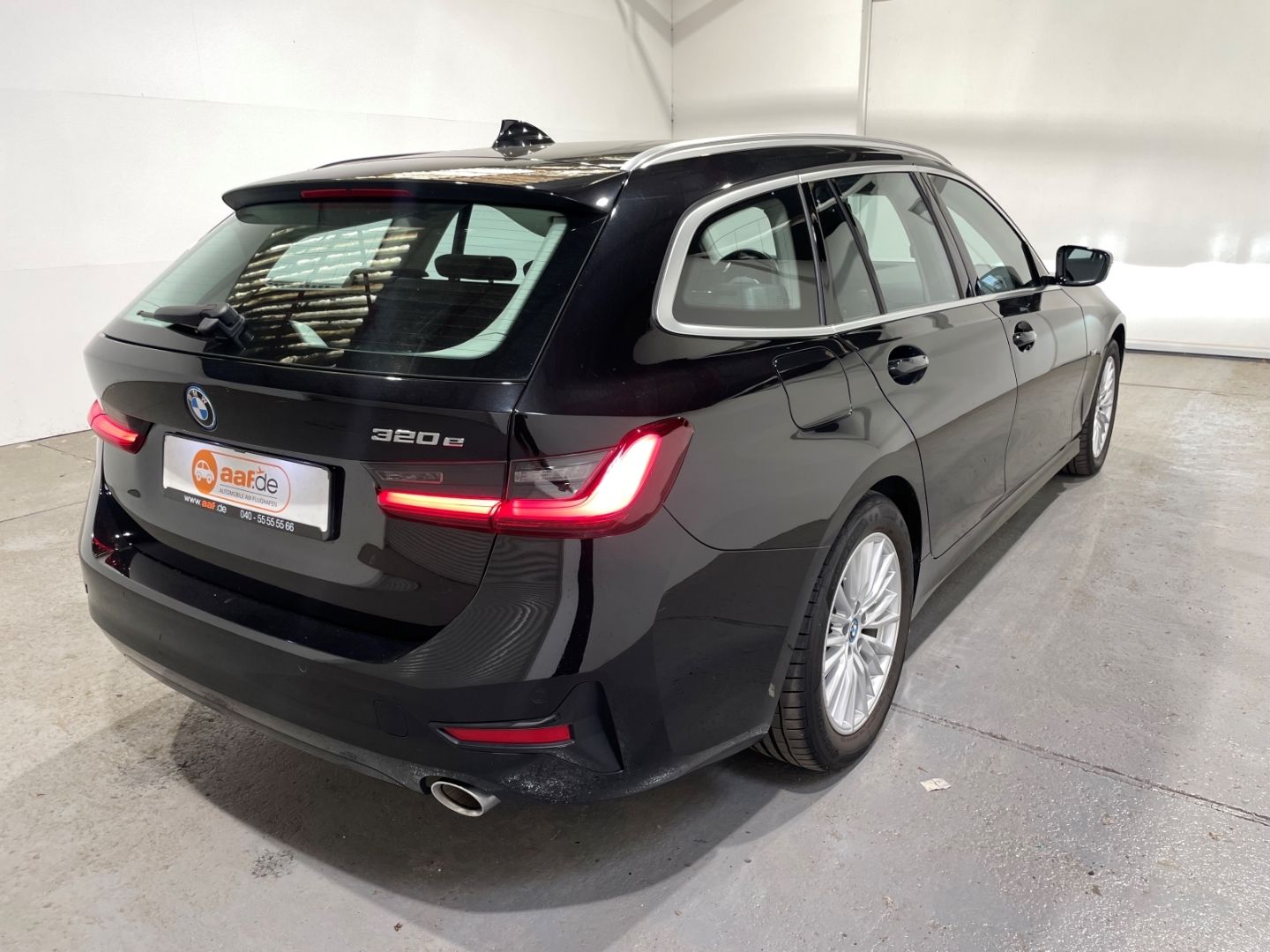 BMW 320 e Touring Sport Line Automatik LED Navi Klim imagem 3