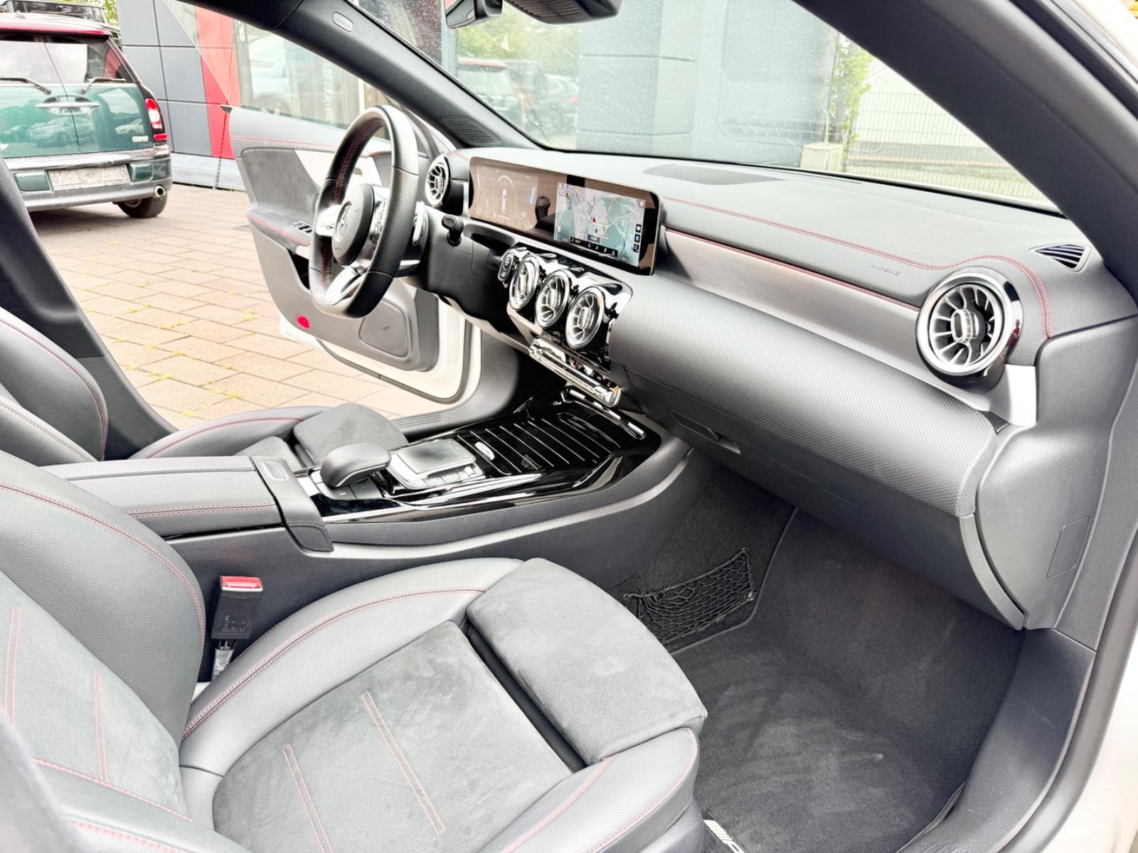 Mercedes-Benz CLA 35 AMG Shooting Brake
