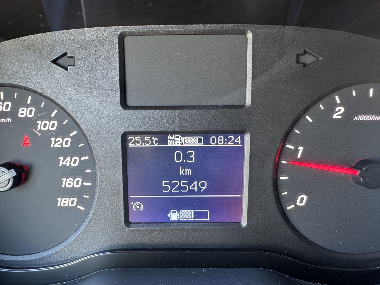 Fahrzeugabbildung Mercedes-Benz Sprinter 215CDI Pritsche Doka komp. Klima*Tempom