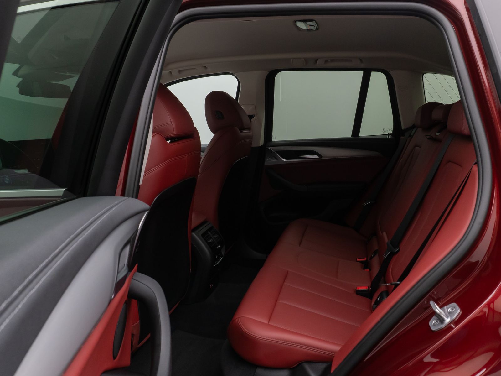 Fahrzeugabbildung BMW X3 xD30e Laser 360° HUD DAB HiFi Komfort Sport