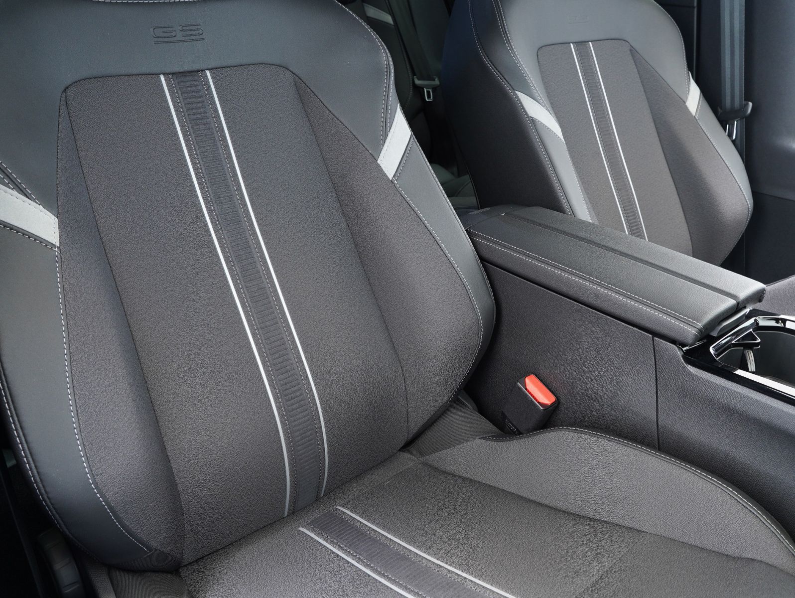 Fahrzeugabbildung Opel Astra L 1.2 Turbo GS LED/INTELLILUX/ACC/AHK/360°