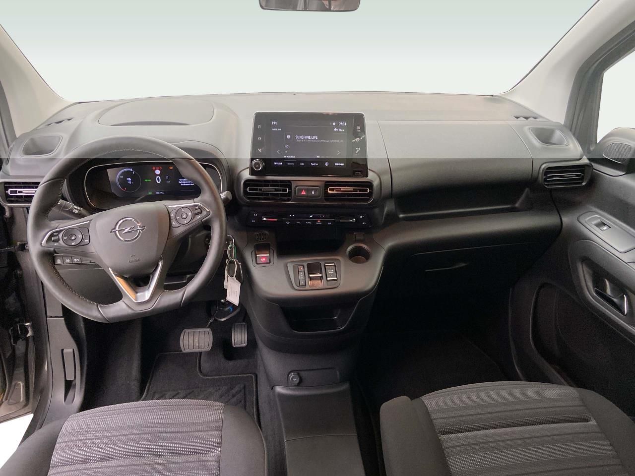 Fahrzeugabbildung Opel Combo E Life Ultimate elektr. AT// KlimaAT, PDC,