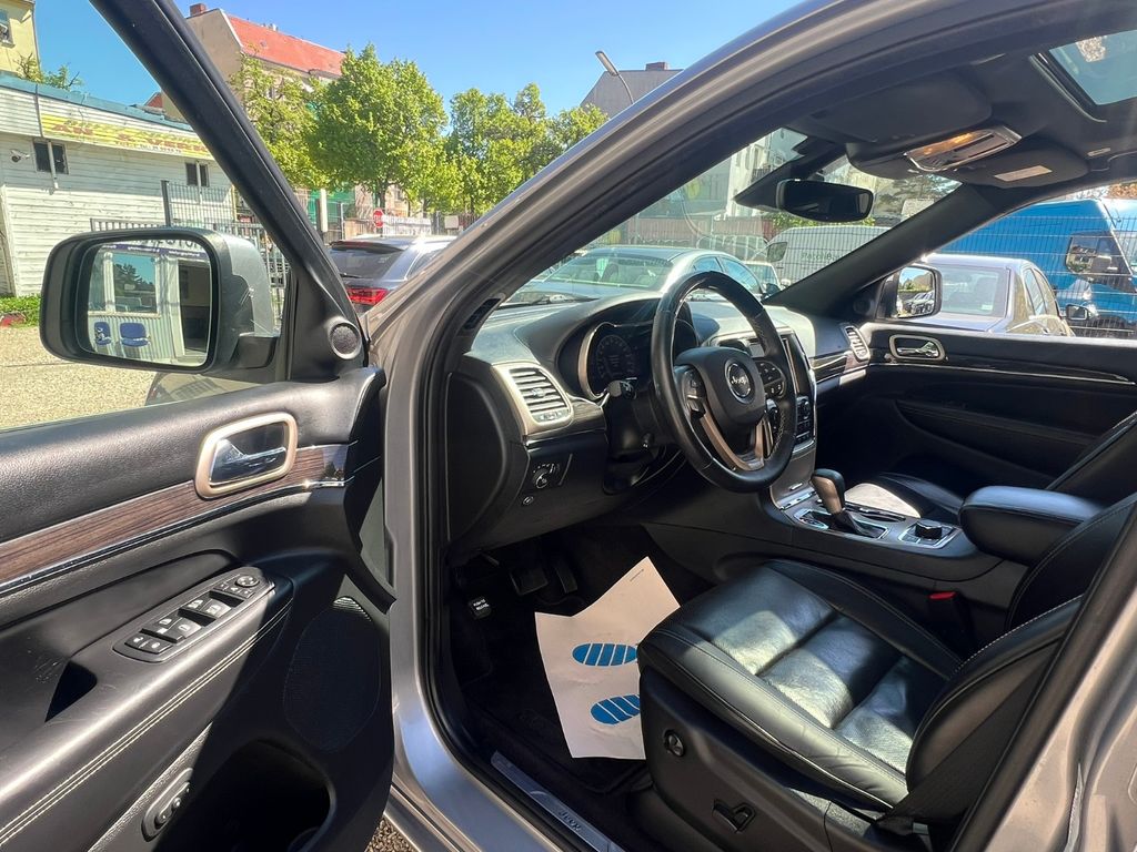 Jeep Grand Cherokee 3.0l V6  Overland Autom.*Panorama
