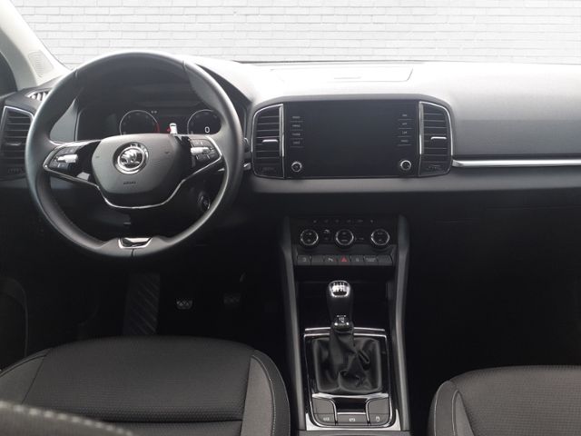 Fahrzeugabbildung SKODA Karoq 1,5 TSI Tour Klima LED Navi Alu