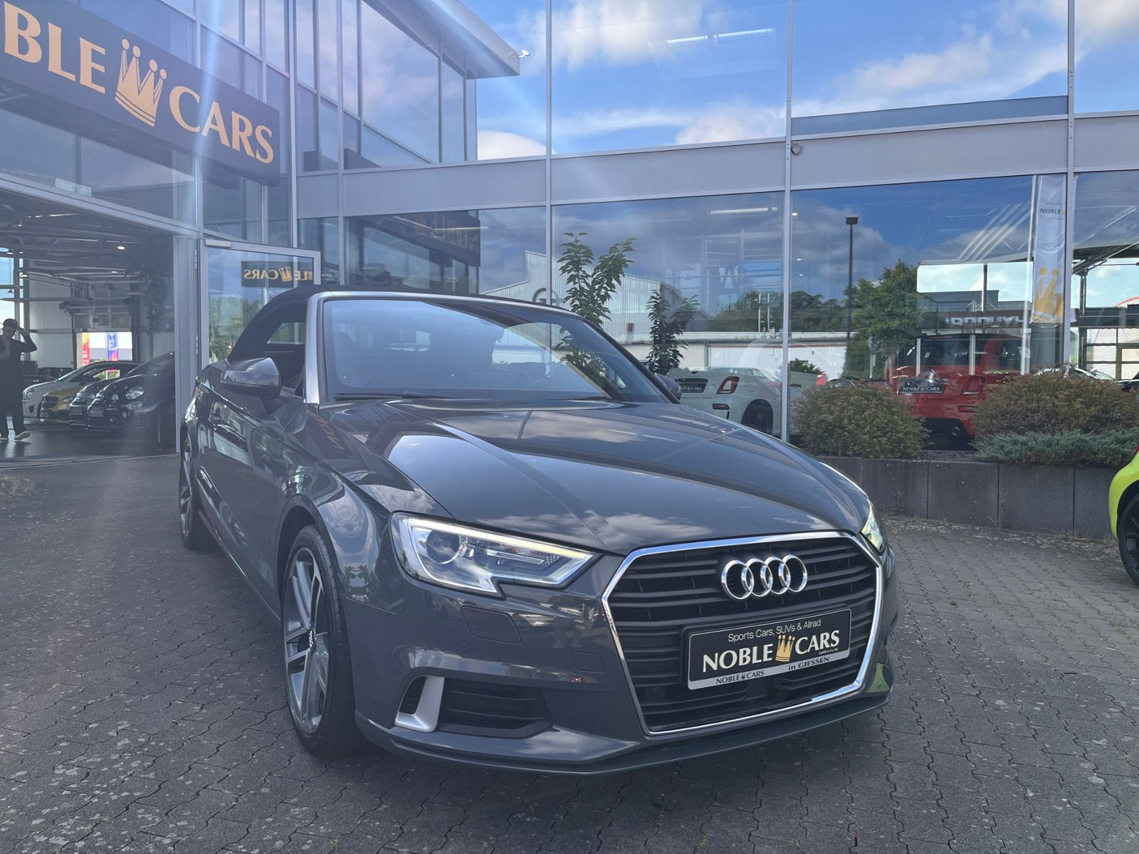 Fahrzeugabbildung Audi A3 Cabriolet 35 TFSI sport XENON RFK NAVI